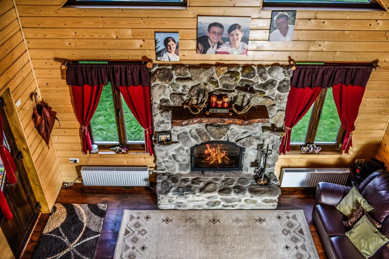 Лоджи The Little Mountain Cabin Borlova-25