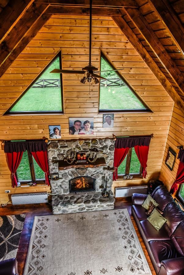 Лоджи The Little Mountain Cabin Borlova-29