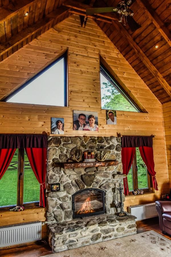 Лоджи The Little Mountain Cabin Borlova-32