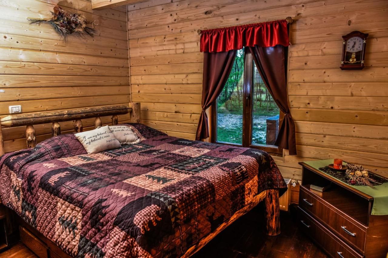 Лоджи The Little Mountain Cabin Borlova-43